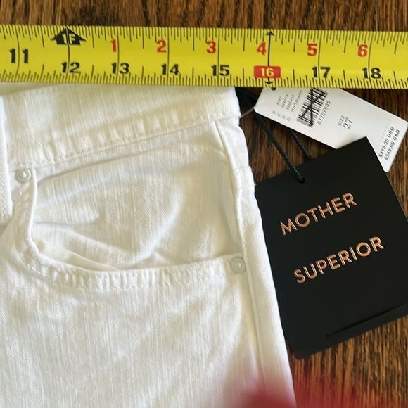 Mother Superior size 27 Color: FAIREST OF THEM ALL - Picture 3 of 5